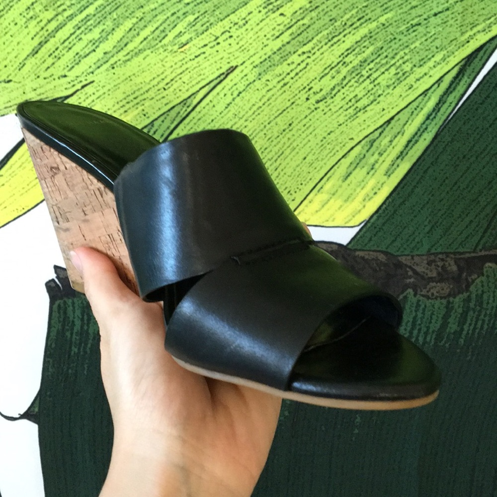 RETIRING 8/15 - Cole Haan Acoma wedge sandal